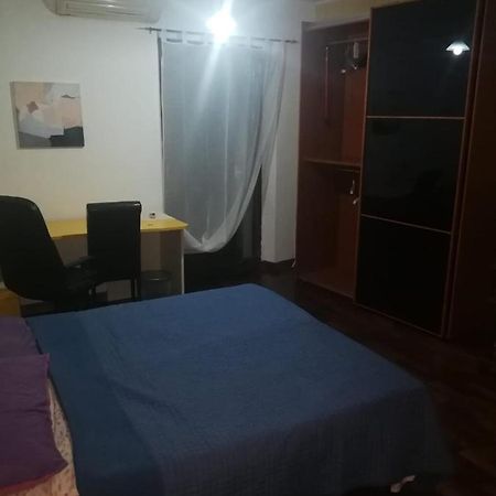 דירות מסינה La Casa Di Nonna Assunta מראה חיצוני תמונה